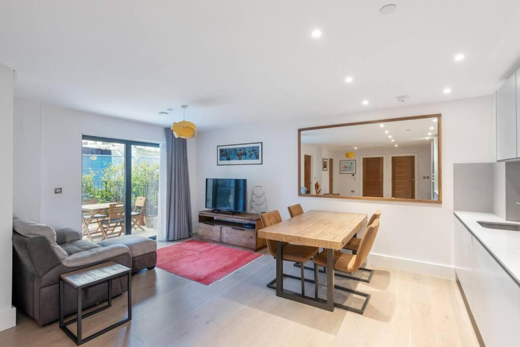 Апартаменти Stylish 2 Bed 2 Bath In Highgate & Free Parking Лондон Екстер'єр фото