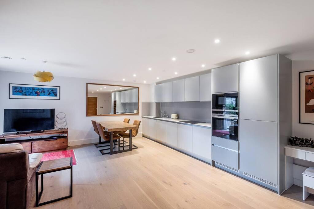 Апартаменти Stylish 2 Bed 2 Bath In Highgate & Free Parking Лондон Екстер'єр фото